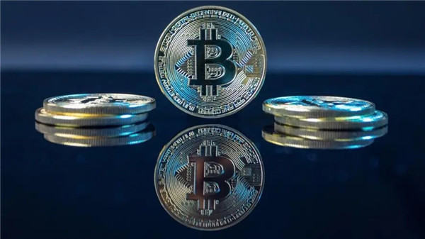比特币最开始价格多少，**外比特币差价
